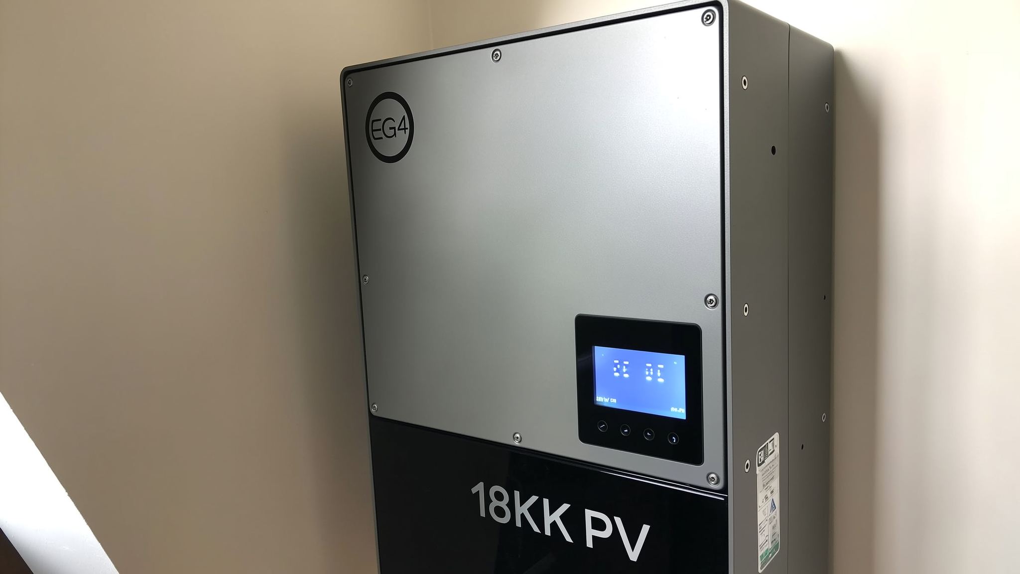 Solaris Realm Hybrid Power Inverter